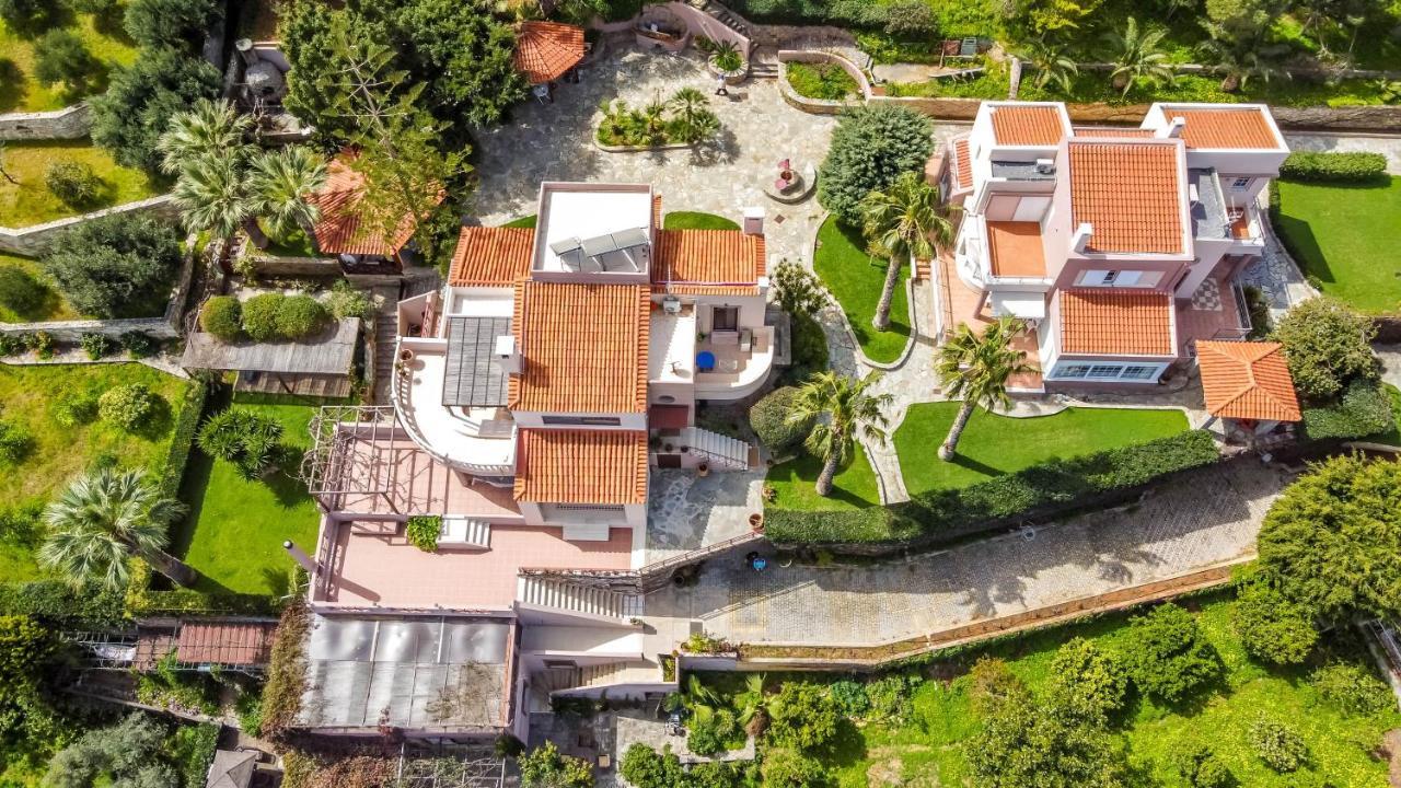 Modern Villas With Gardens And Stunning Views Лигарья Экстерьер фото
