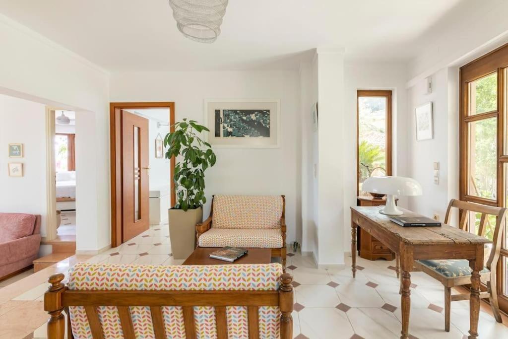 Modern Villas With Gardens And Stunning Views Лигарья Экстерьер фото