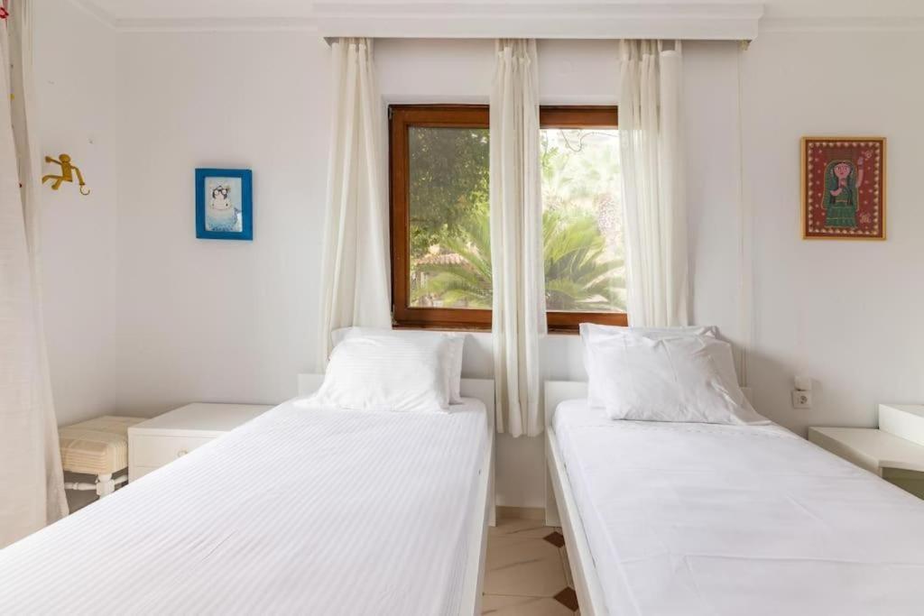 Modern Villas With Gardens And Stunning Views Лигарья Экстерьер фото