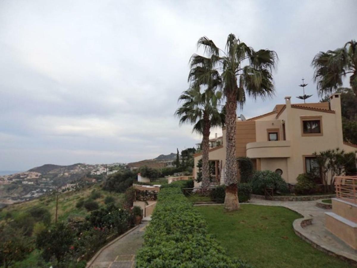 Modern Villas With Gardens And Stunning Views Лигарья Экстерьер фото