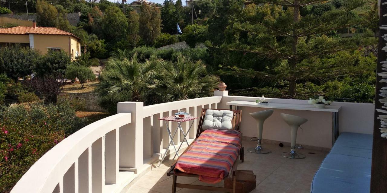 Modern Villas With Gardens And Stunning Views Лигарья Экстерьер фото