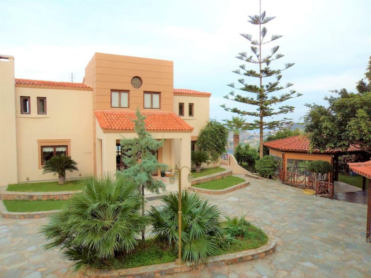 Modern Villas With Gardens And Stunning Views Лигарья Экстерьер фото
